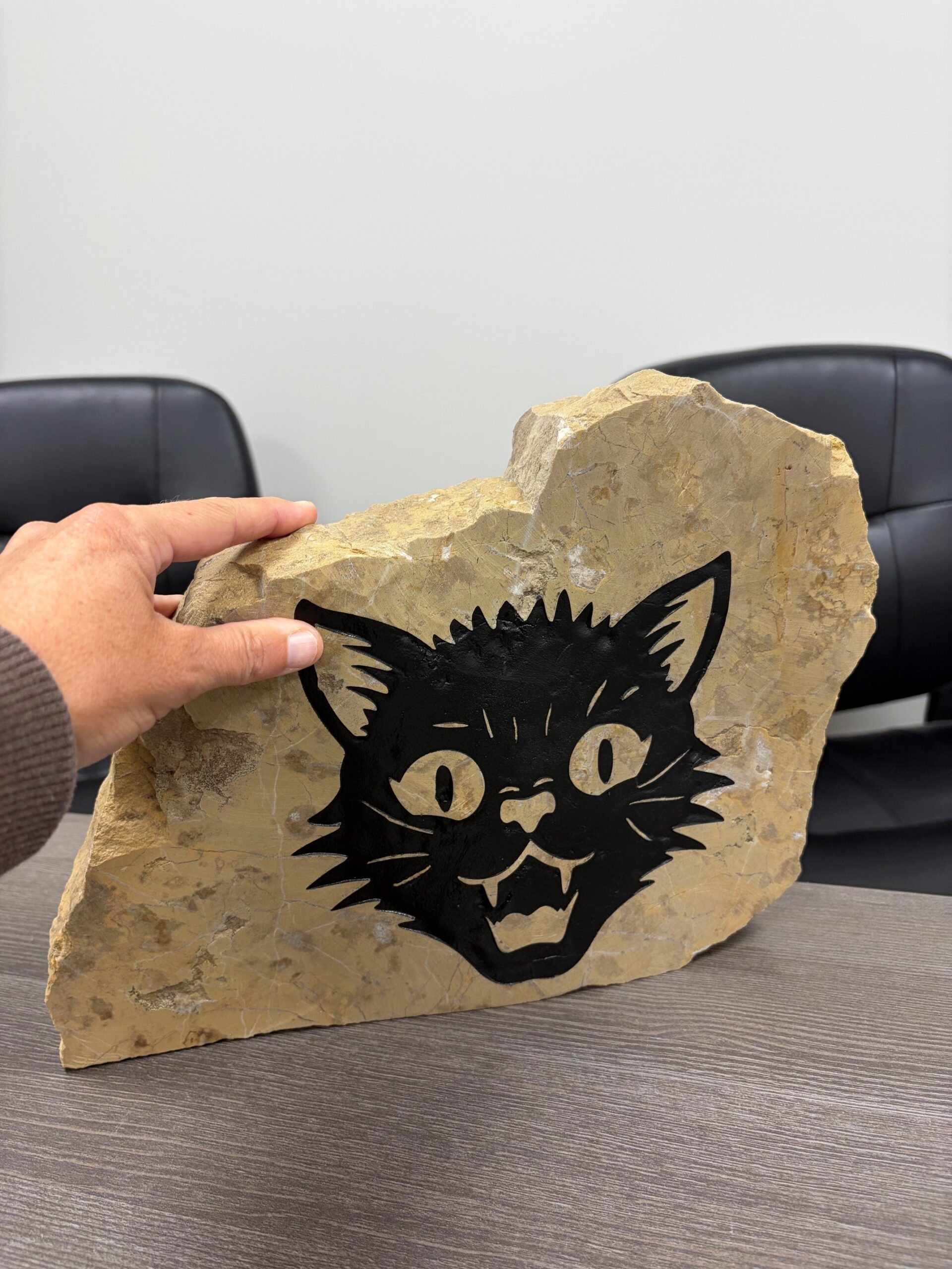 Scary Black Cat Engraved Stone - Image 2